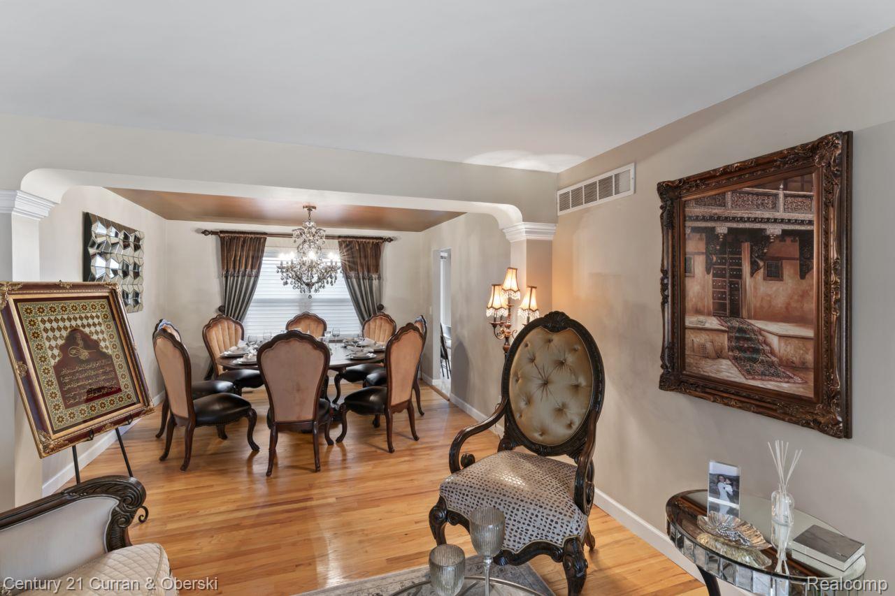 Dearborn Heights, Michigan, 48127, United States, 4 Bedrooms Bedrooms, ,4 BathroomsBathrooms,Residential,For Sale,1905495