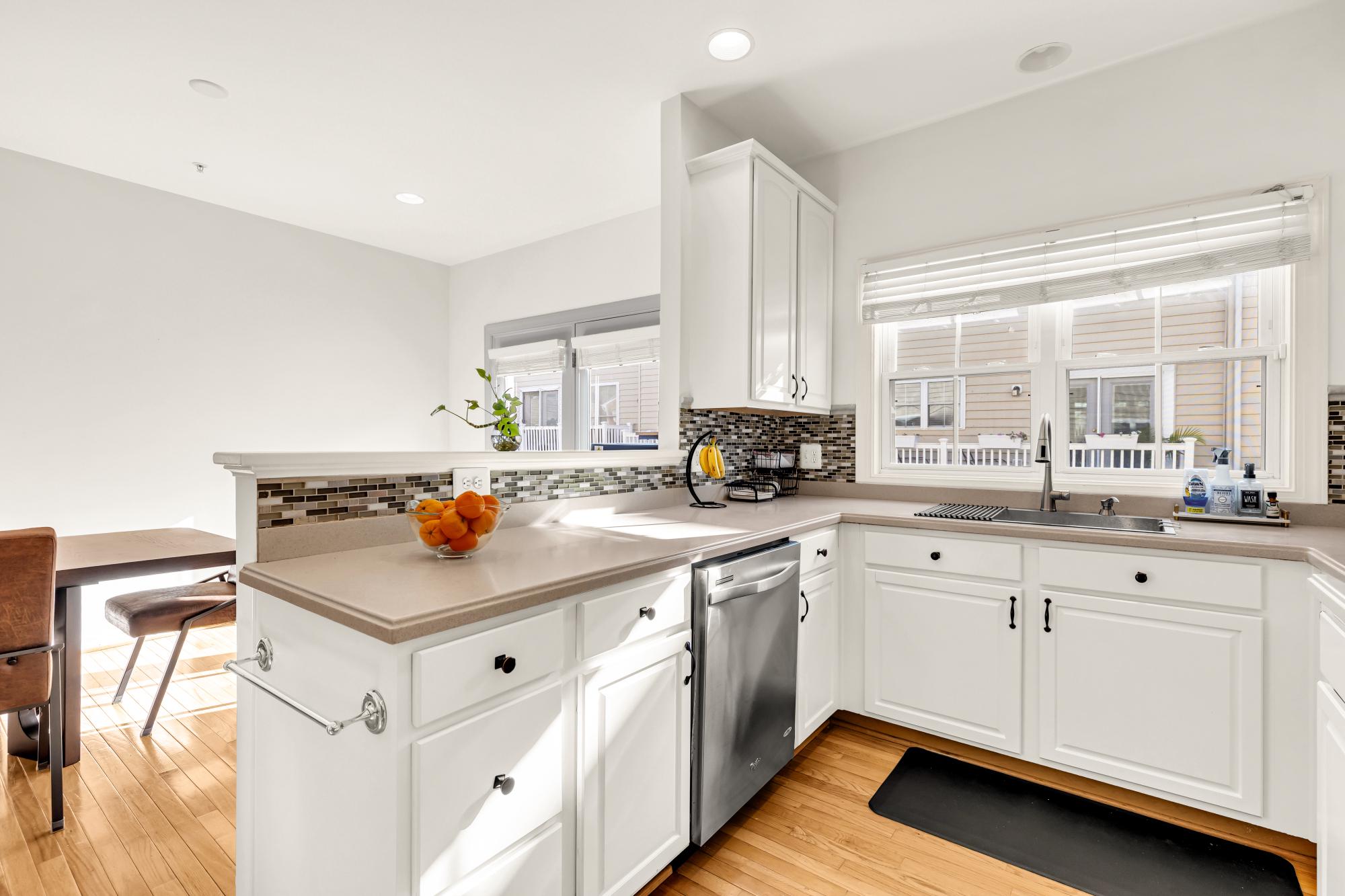  2309 Georgia Village Way, Silver Spring, MD, 20902 - 物件實景