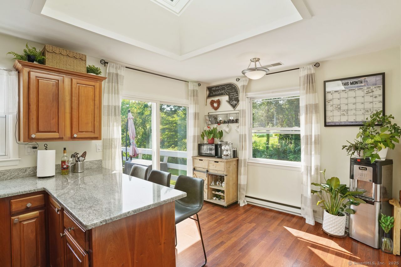 Redding, Connecticut, 06896, United States, 2 Bedrooms Bedrooms, ,1 BathroomBathrooms,Residential,For Sale,1920127