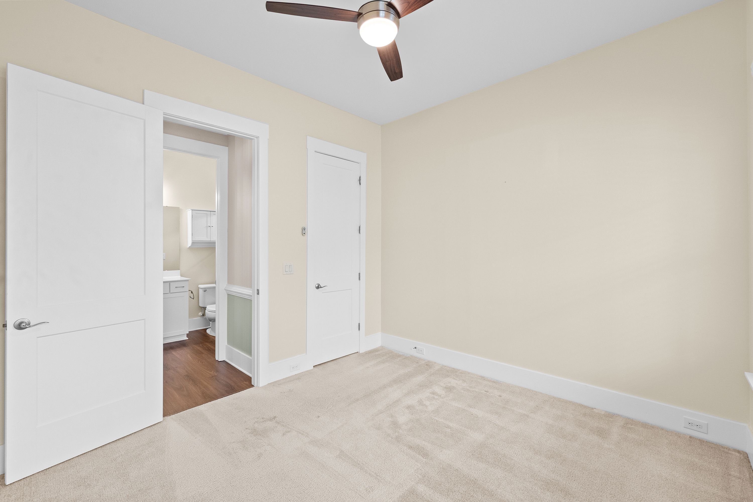  313 Warm Wind Drive, Clayton, NC 27527 - 物件實景