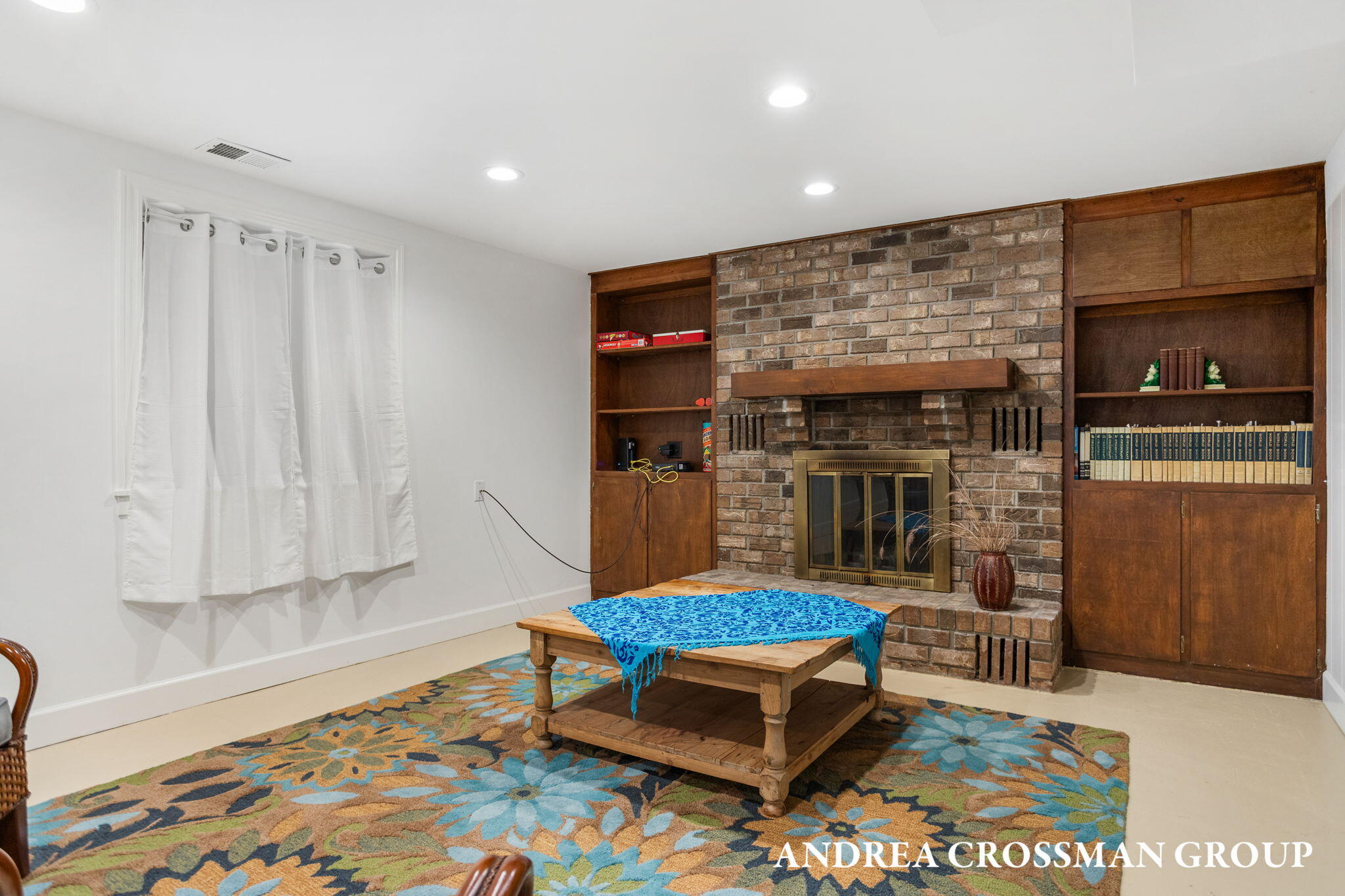 Holland, Michigan, 49424, United States, 5 Bedrooms Bedrooms, ,4 BathroomsBathrooms,Residential,For Sale,1947072