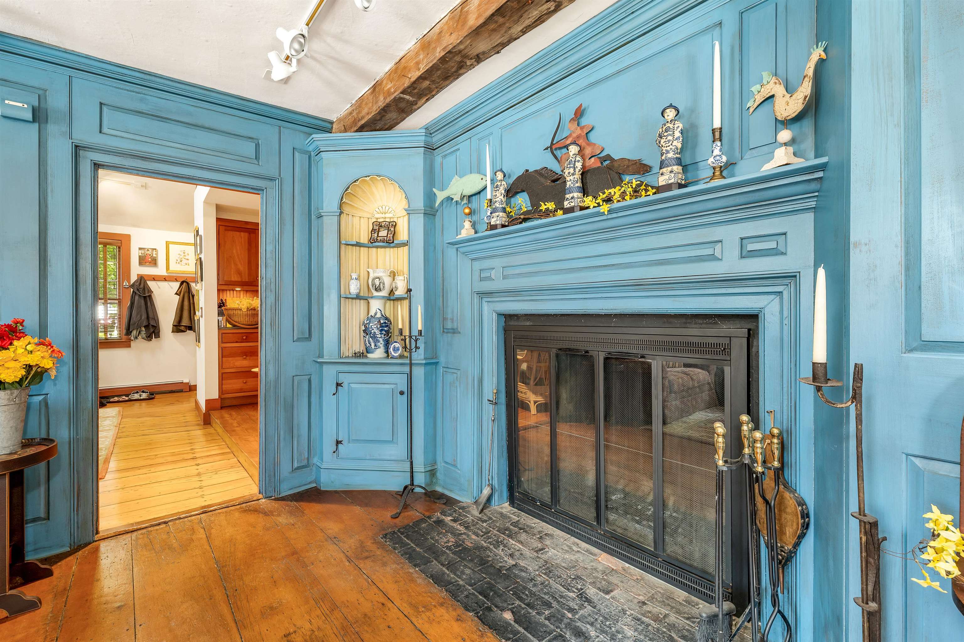 Portsmouth, New Hampshire, 03801, United States, 3 Bedrooms Bedrooms, ,1 BathroomBathrooms,Residential,For Sale,1919932