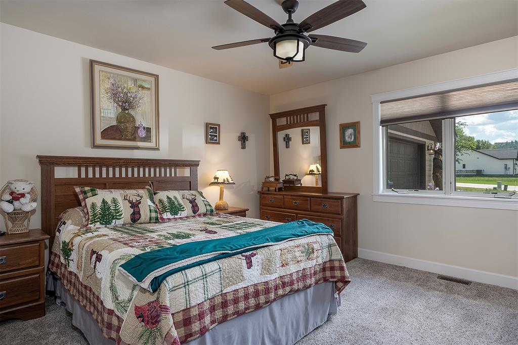 Polson, Montana, 59860, United States, 3 Bedrooms Bedrooms, ,1 BathroomBathrooms,Residential,For Sale,1976737