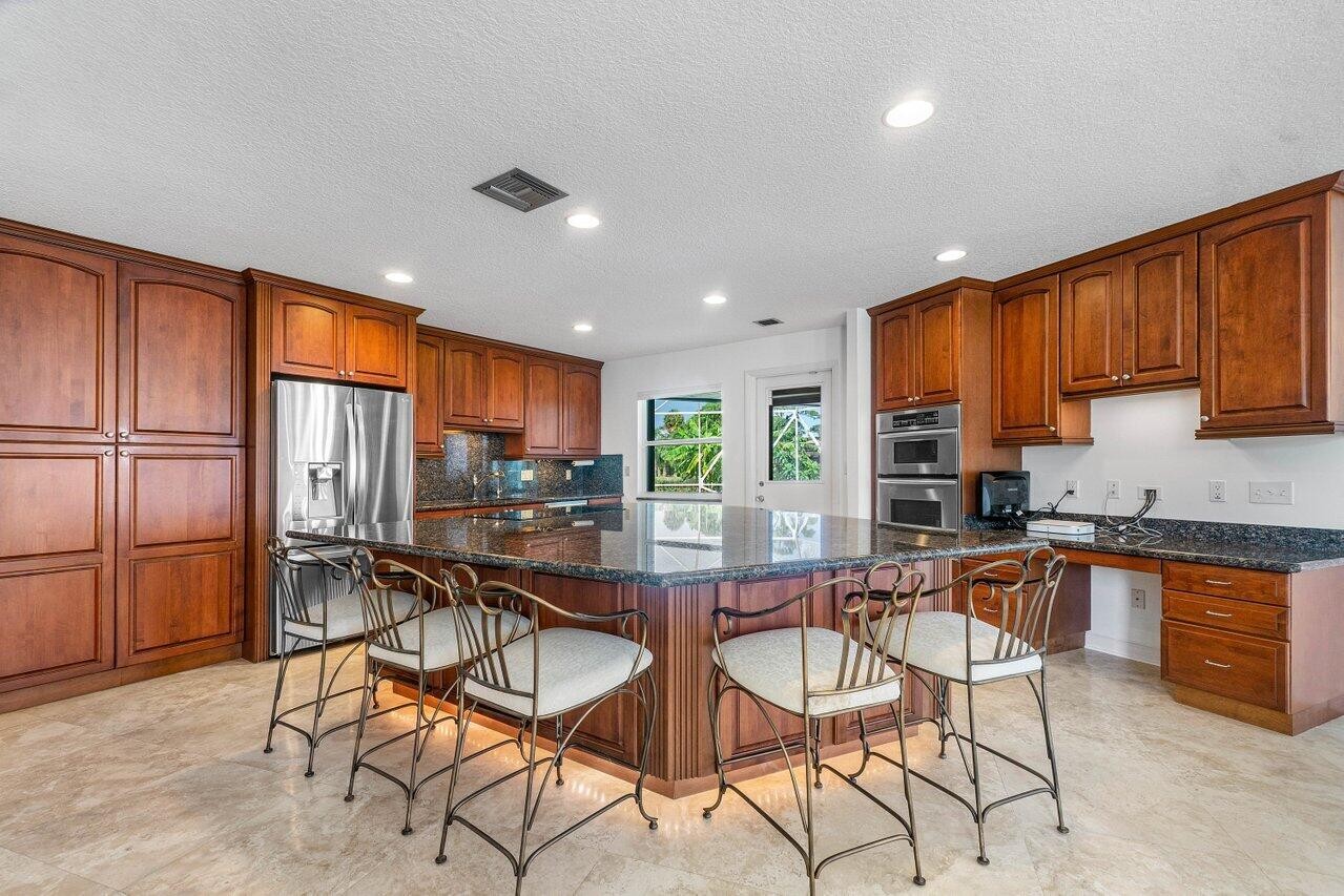 Atlantis, Florida, 33462, United States, 3 Bedrooms Bedrooms, ,3 BathroomsBathrooms,Residential,For Sale,1980286