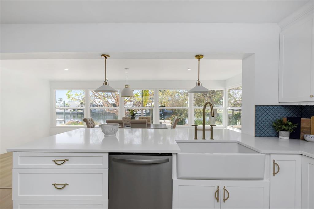 Apollo Beach, Florida, 33572, United States, 4 Bedrooms Bedrooms, ,2 BathroomsBathrooms,Residential,For Sale,1906320