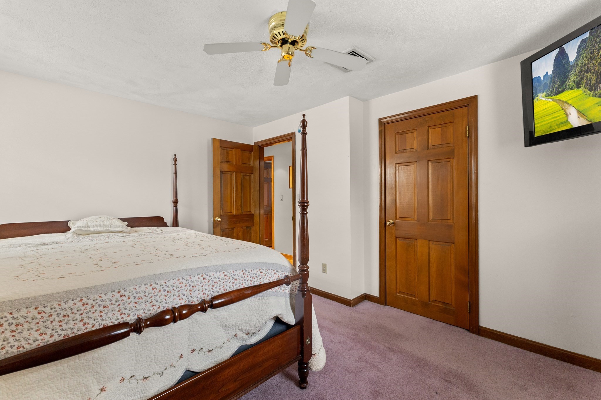 Hanover, Massachusetts, 02339, United States, 3 Bedrooms Bedrooms, ,2 BathroomsBathrooms,Residential,For Sale,2001191