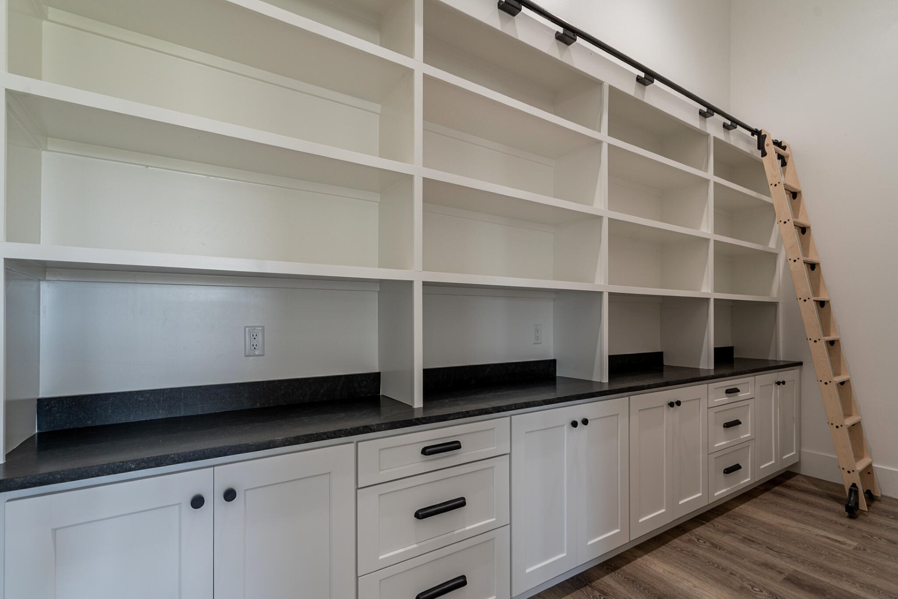  1371 E Kingbird Place  Chandler, AZ - 物件實景