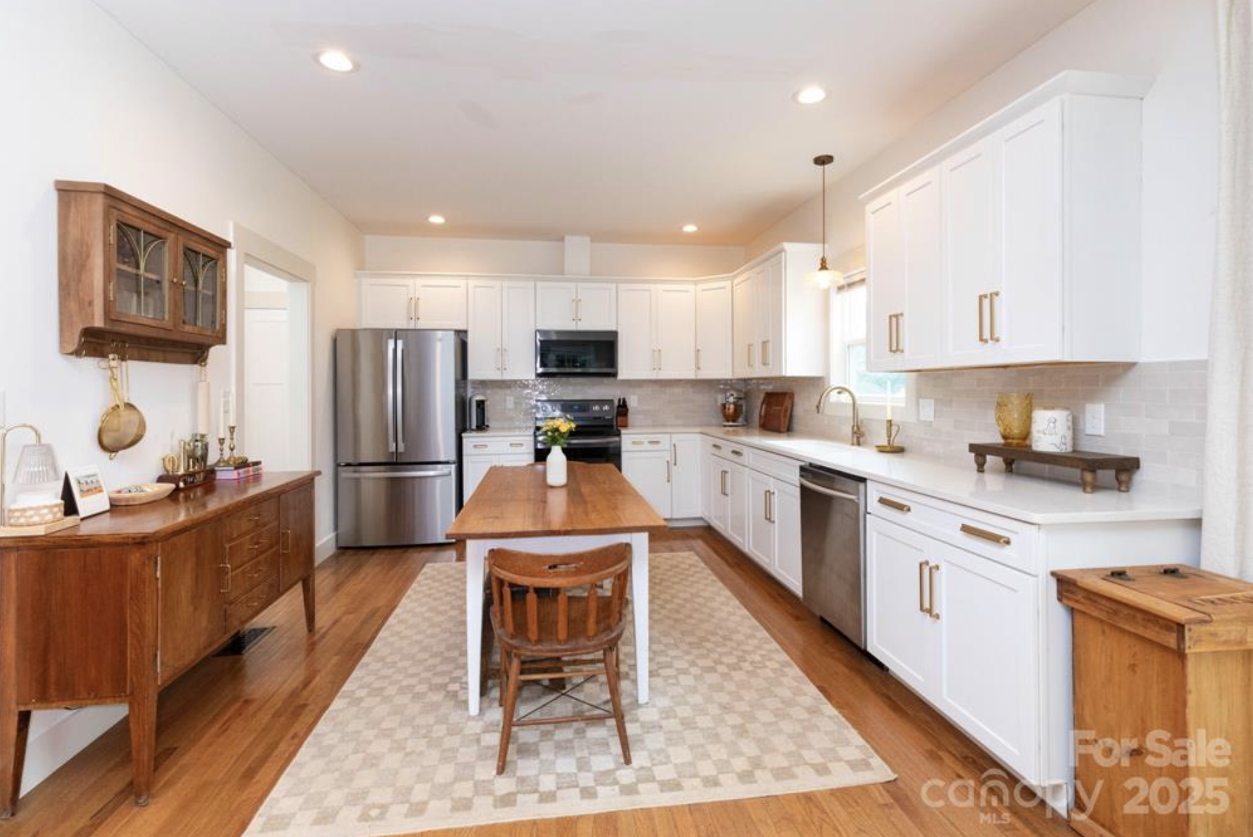 Fletcher, North Carolina, 28732, United States, 3 Bedrooms Bedrooms, ,3 BathroomsBathrooms,Residential,For Sale,1959494
