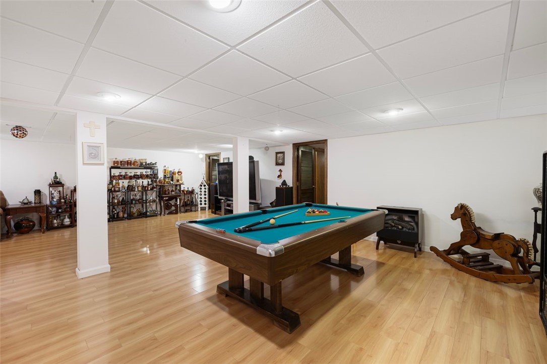 Cranston, Rhode Island, 02921, United States, 3 Bedrooms Bedrooms, ,2 BathroomsBathrooms,Residential,For Sale,1940913