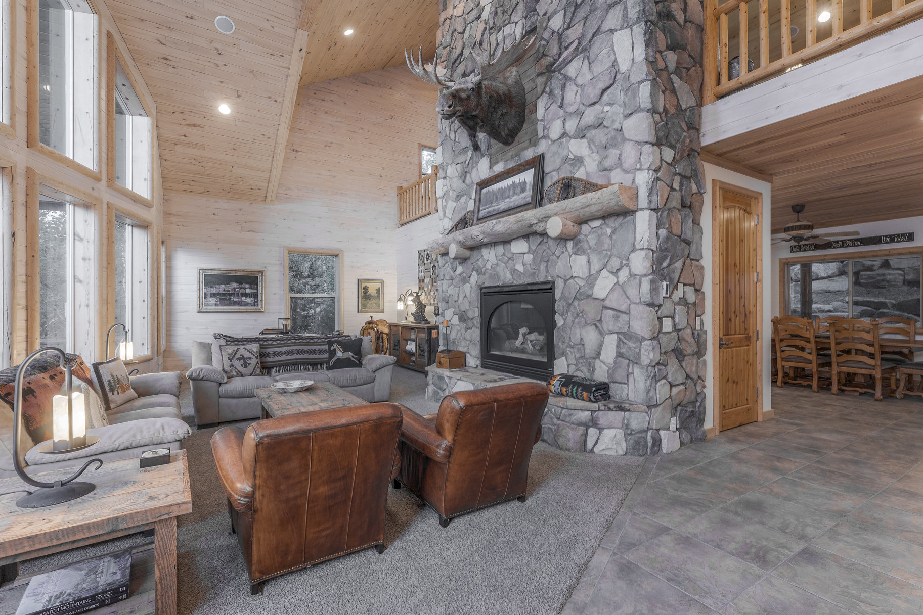  Adventure Meets Comfort, Legacy Log Cabin in Pine Mountain - 物件實景