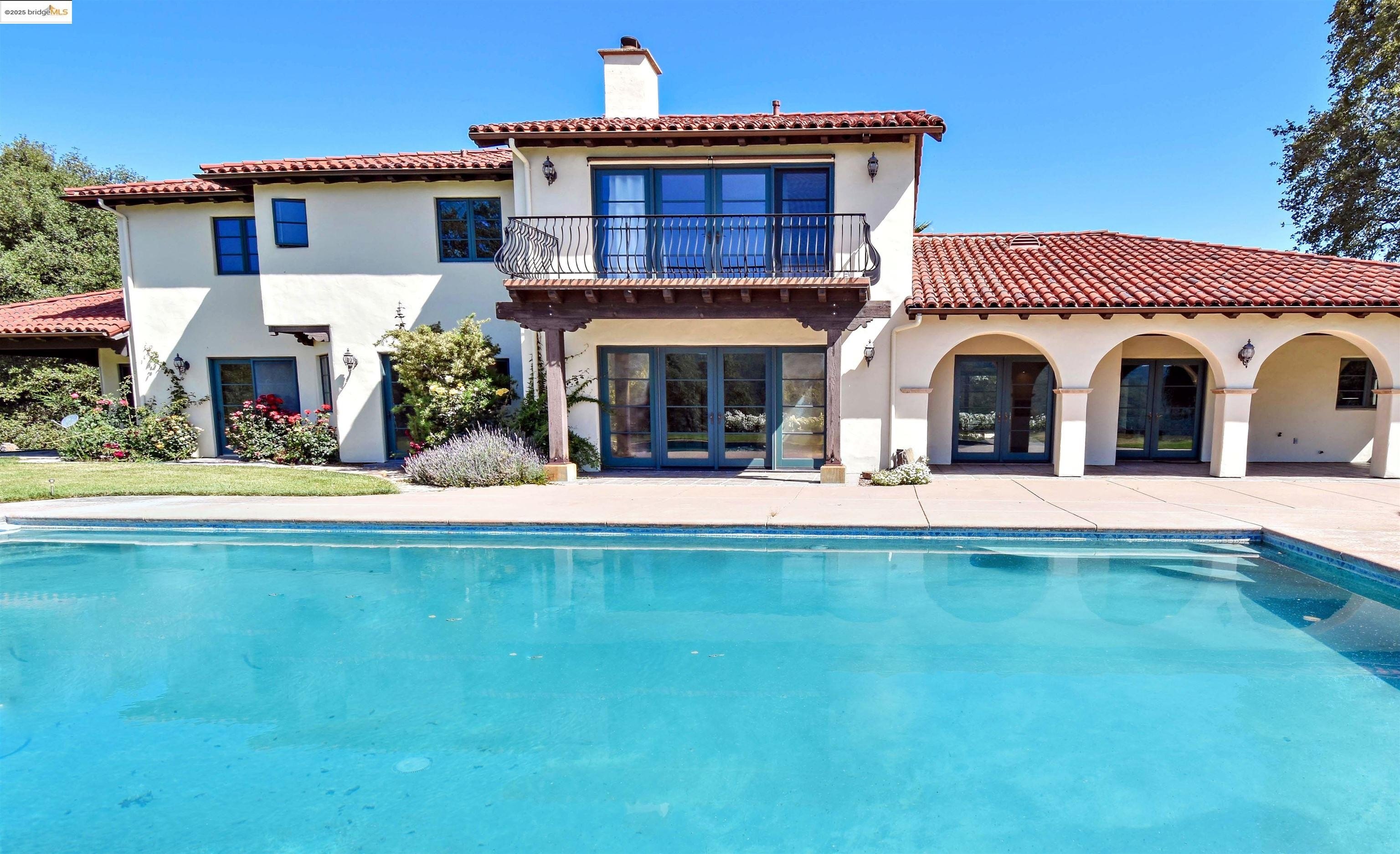 Sonora, California, 95370, United States, 4 Bedrooms Bedrooms, ,4 BathroomsBathrooms,Residential,For Sale,1846980