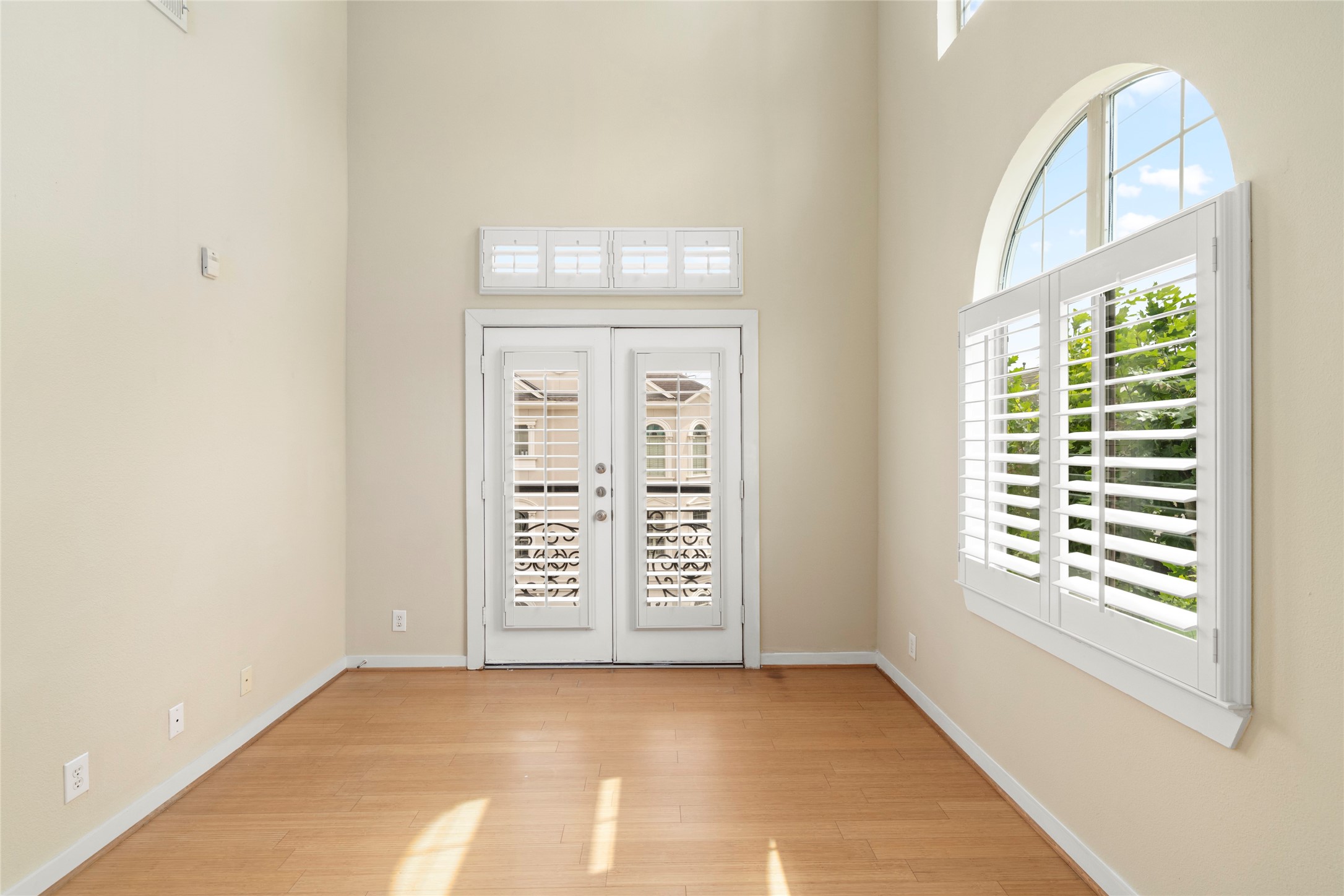  802 Jackson Hill Street #201 - 物件實景
