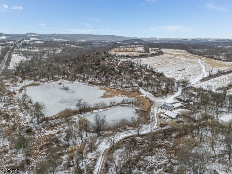 Columbia, New Jersey, 07832, United States, 3 Bedrooms Bedrooms, ,1 BathroomBathrooms,Residential,For Sale,2006110