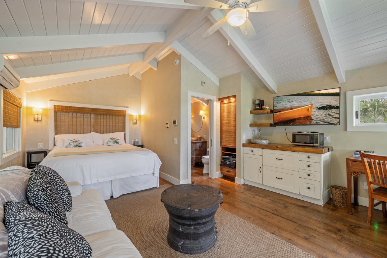 Wailuku, Hawaii, 96793, United States, 2 Bedrooms Bedrooms, ,3 BathroomsBathrooms,Residential,For Sale,1924877