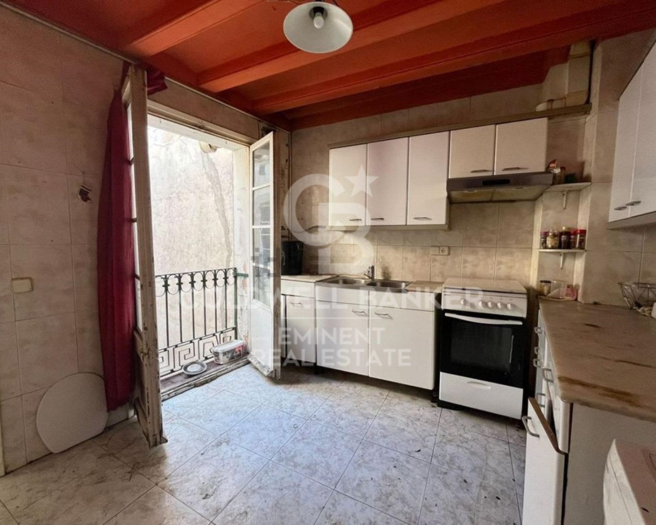 Barcelona, Catalonia, ES, 4 Bedrooms Bedrooms, ,2 BathroomsBathrooms,Residential,For Sale,1838974