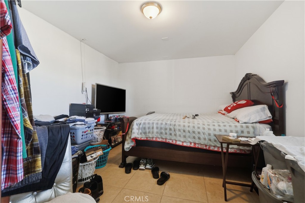 Los Angeles, California, 90063, United States, 5 Bedrooms Bedrooms, ,Residential,For Sale,2014763