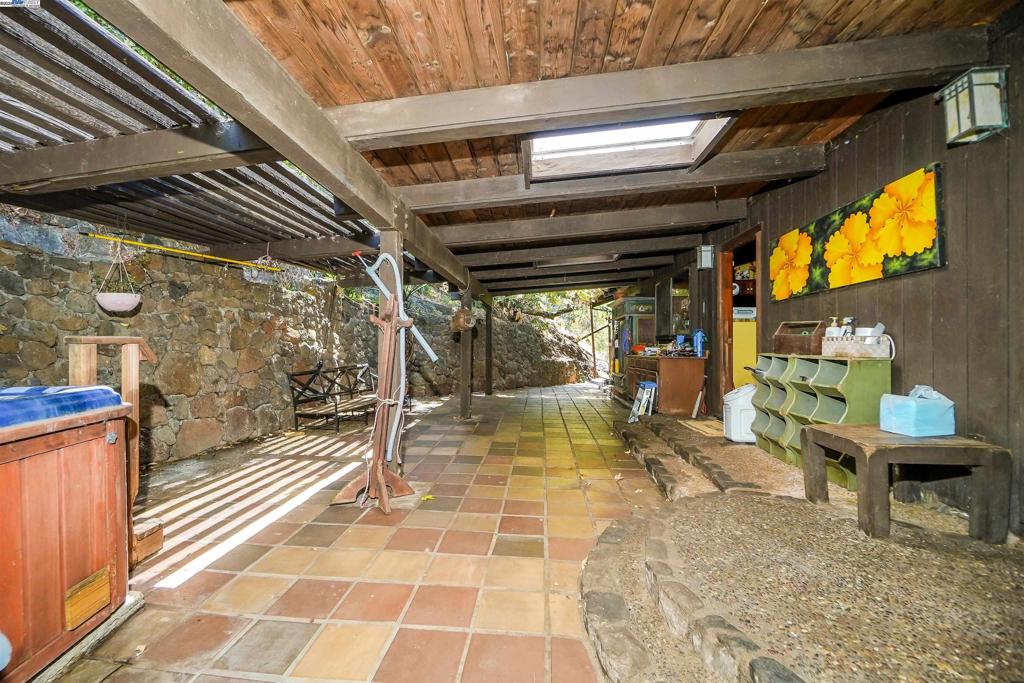 San Rafael, California, 94903-3840, United States, 3 Bedrooms Bedrooms, ,3 BathroomsBathrooms,Residential,For Sale,1987101