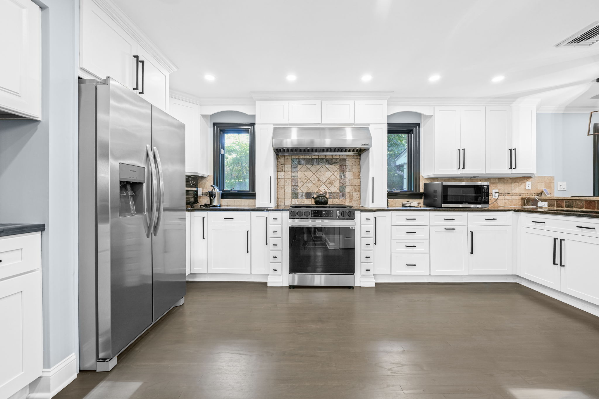 Caldwell Borough, New Jersey, 07006, United States, 3 Bedrooms Bedrooms, ,4 BathroomsBathrooms,Residential,For Sale,1982929