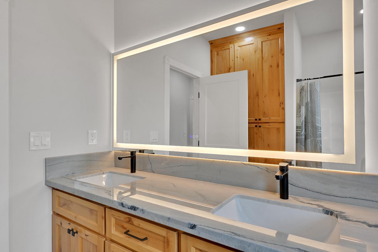 Loma Rica, California, 95901, United States, 3 Bedrooms Bedrooms, ,3 BathroomsBathrooms,Residential,For Sale,2005648