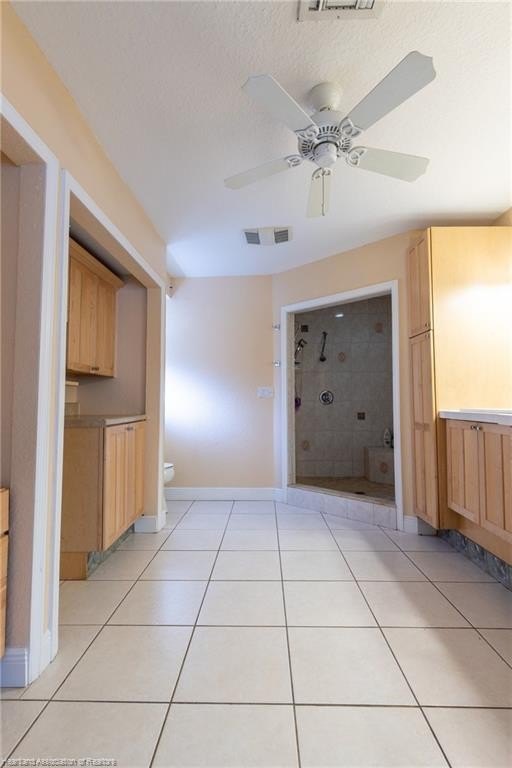 Sebring, Florida, 33872, United States, 3 Bedrooms Bedrooms, ,4 BathroomsBathrooms,Residential,For Sale,2006255