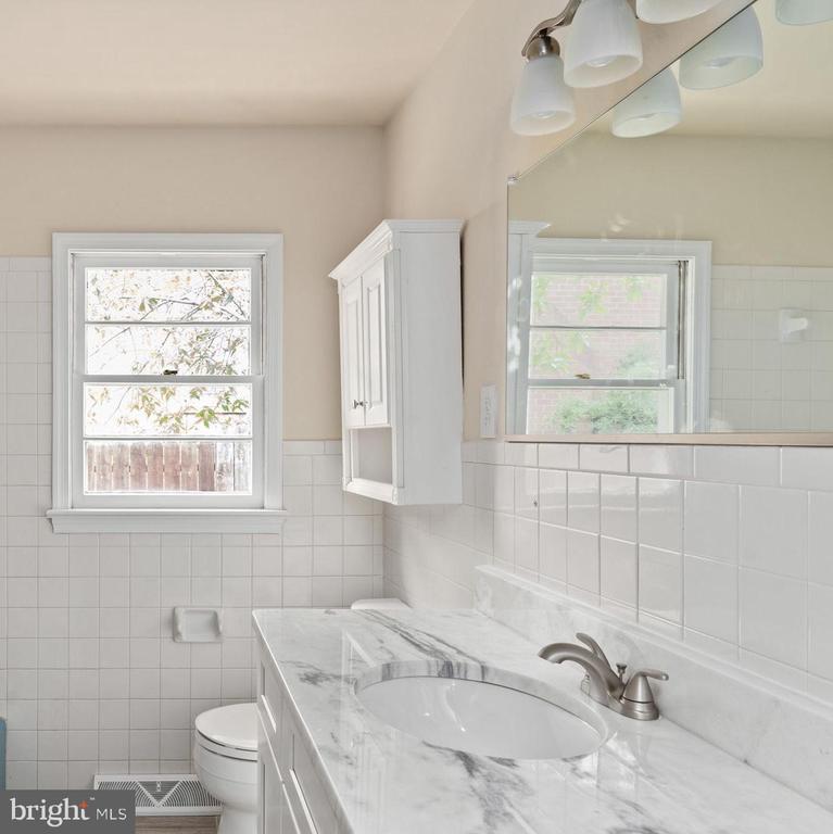 Fredericksburg, Virginia, 22401, United States, 3 Bedrooms Bedrooms, ,2 BathroomsBathrooms,Residential,For Sale,1805404