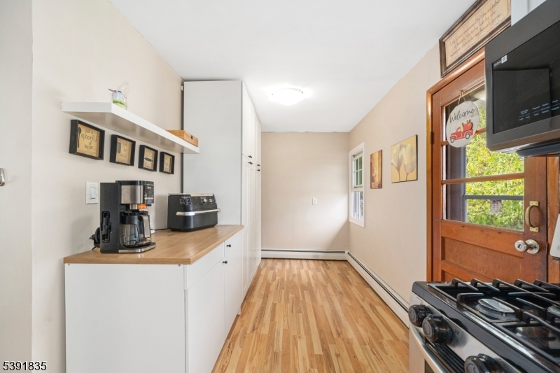 Lincoln Park Boro, New Jersey, 07035, United States, 4 Bedrooms Bedrooms, ,3 BathroomsBathrooms,Residential,For Sale,1991719