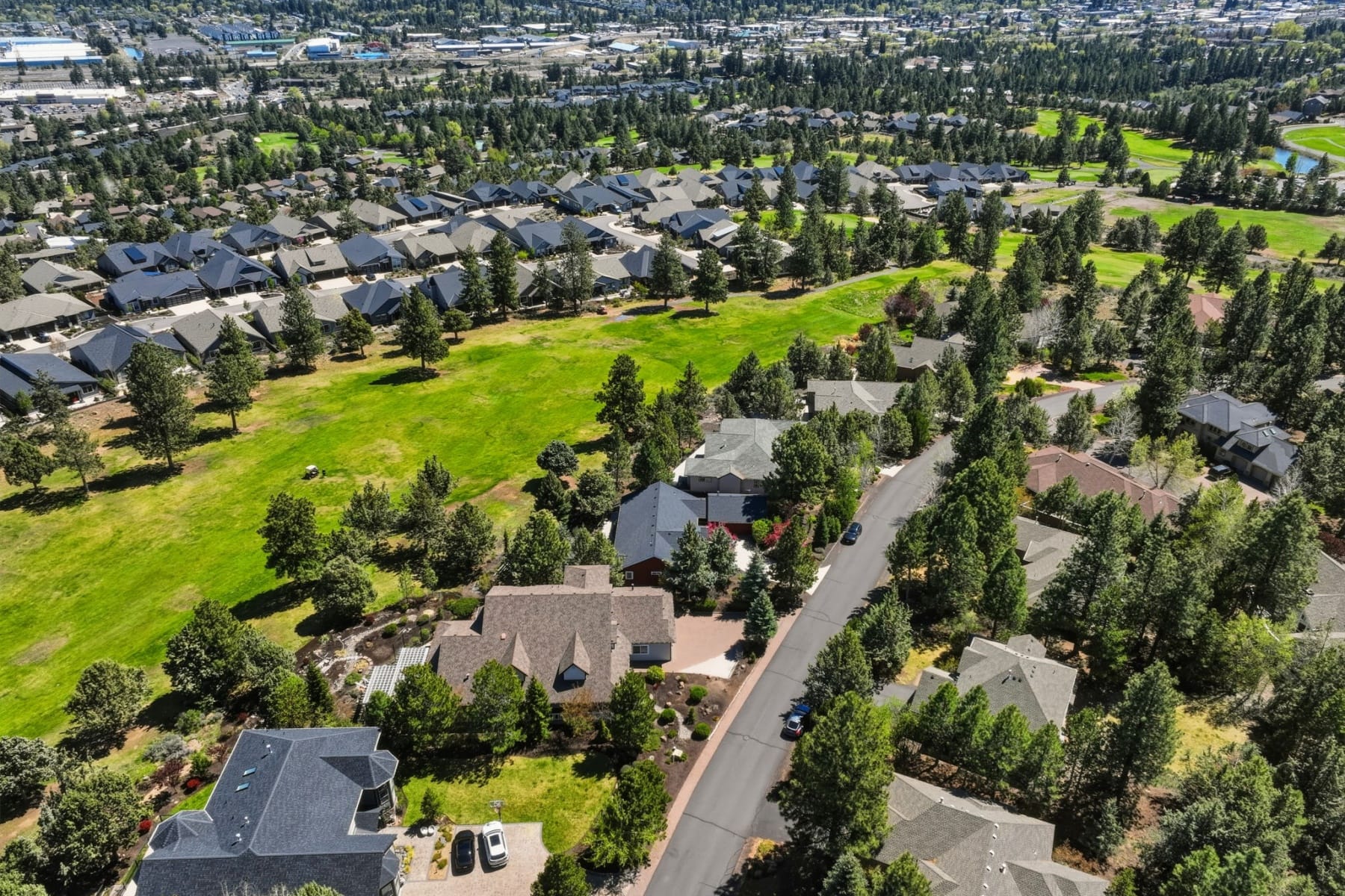 2964 NW Fairway Heights Drive Bend, OR 97703 - 物件實景