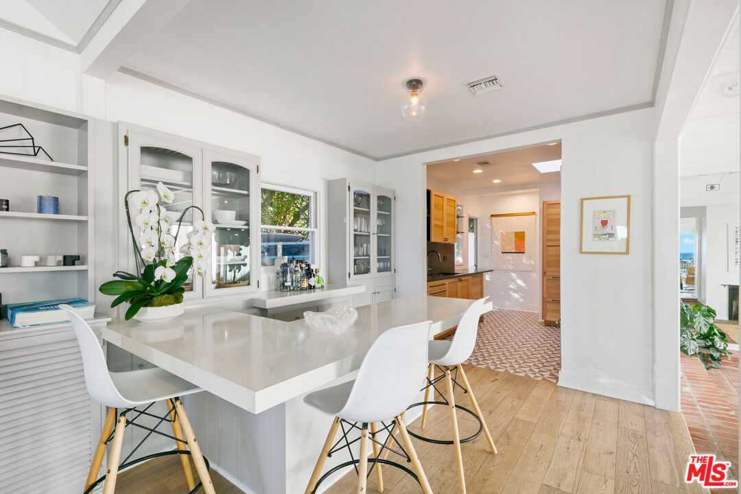 Malibu, California, 90265, United States, 4 Bedrooms Bedrooms, ,4 BathroomsBathrooms,Residential,For Sale,1840661