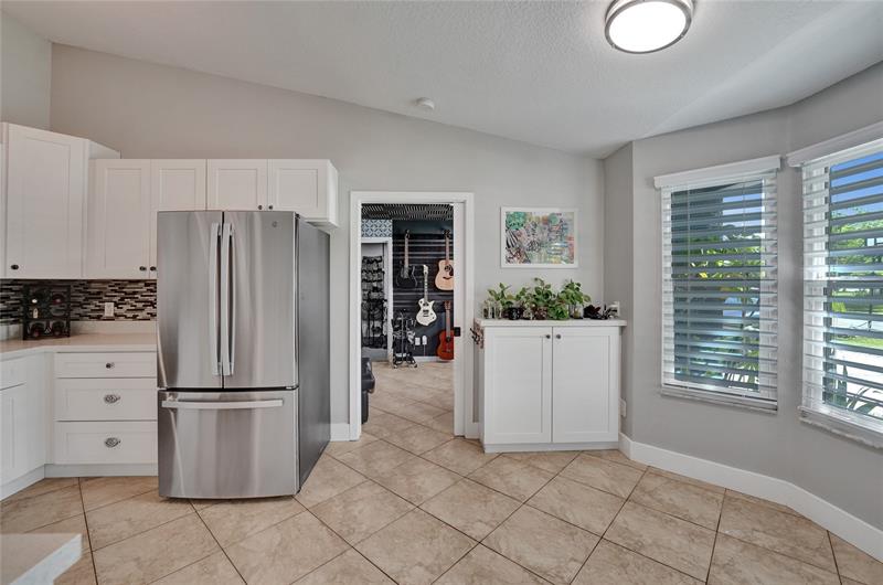 Davie, Florida, 33325, United States, 3 Bedrooms Bedrooms, ,2 BathroomsBathrooms,Residential,For Sale,1902836
