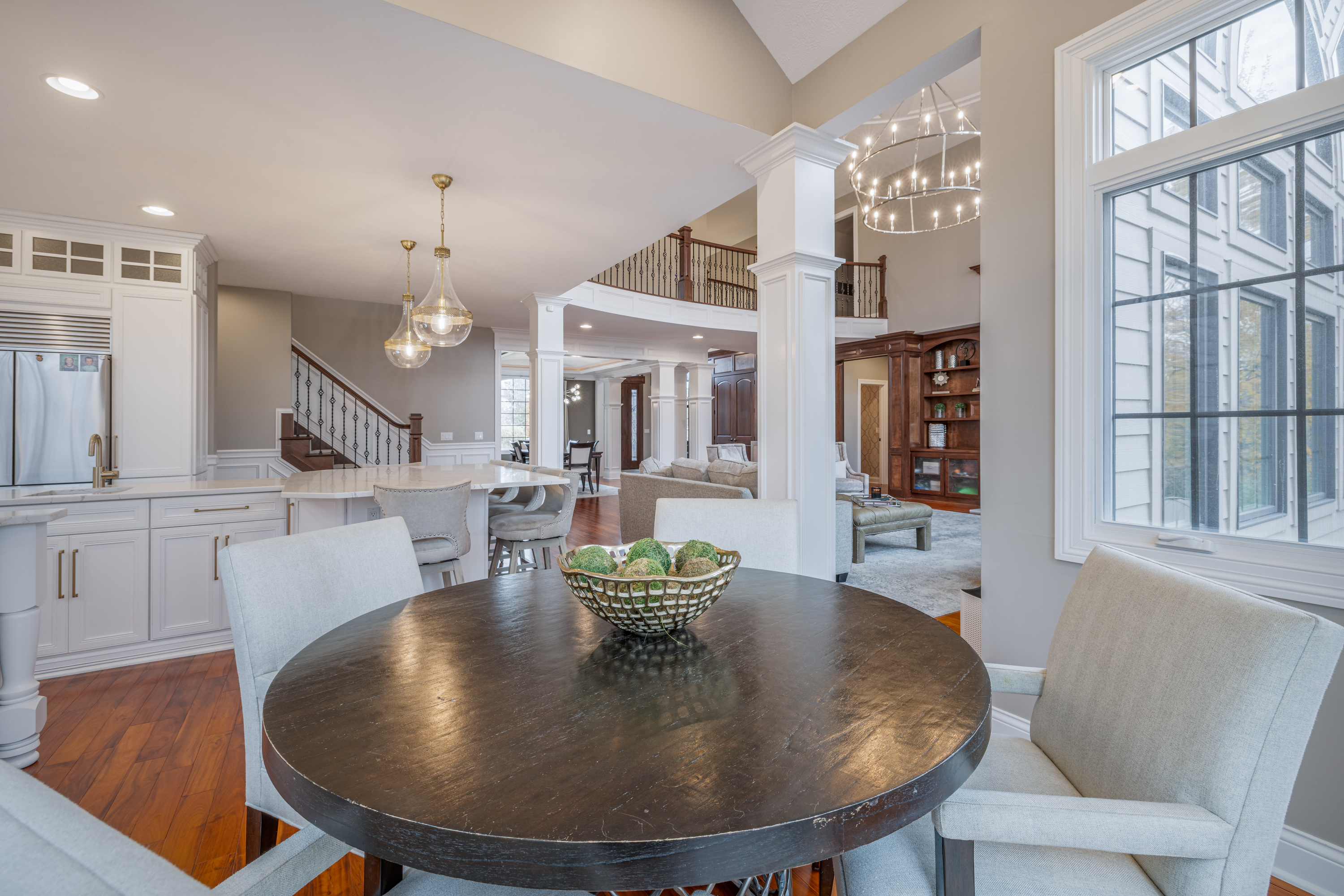 Strongsville, Ohio, 44136, United States, 4 Bedrooms Bedrooms, ,5 BathroomsBathrooms,Residential,For Sale,1988624