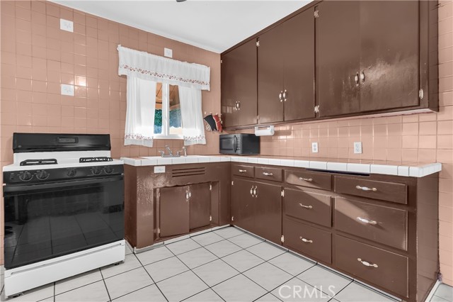 Buena Park, California, 90621, United States, 2 Bedrooms Bedrooms, ,1 BathroomBathrooms,Residential,For Sale,2005583