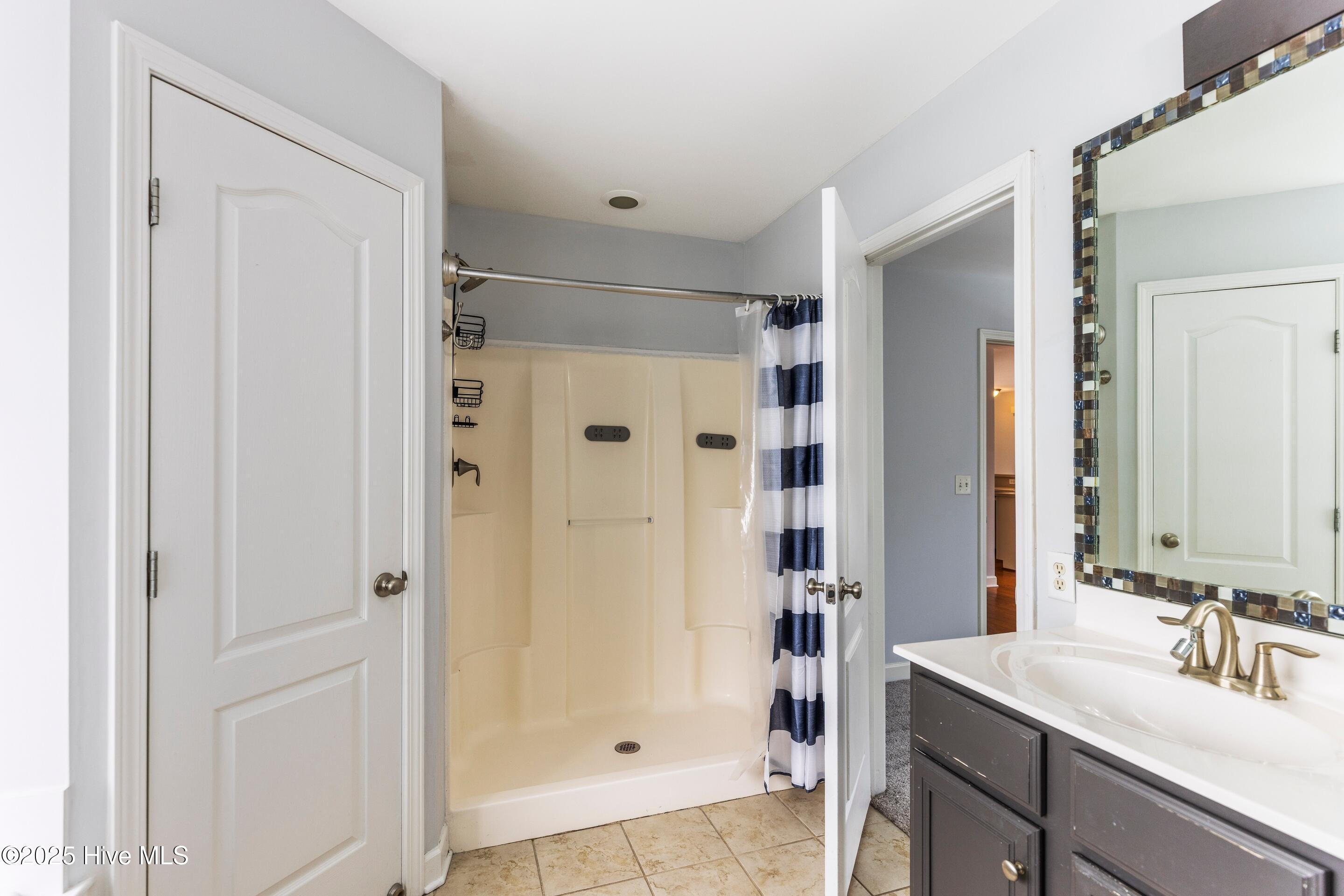 Wilmington, North Carolina, 28412, United States, 4 Bedrooms Bedrooms, ,3 BathroomsBathrooms,Residential,For Sale,1932044
