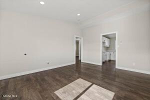 Lancaster, California, 93534, United States, 4 Bedrooms Bedrooms, ,2 BathroomsBathrooms,Residential,For Sale,1941611