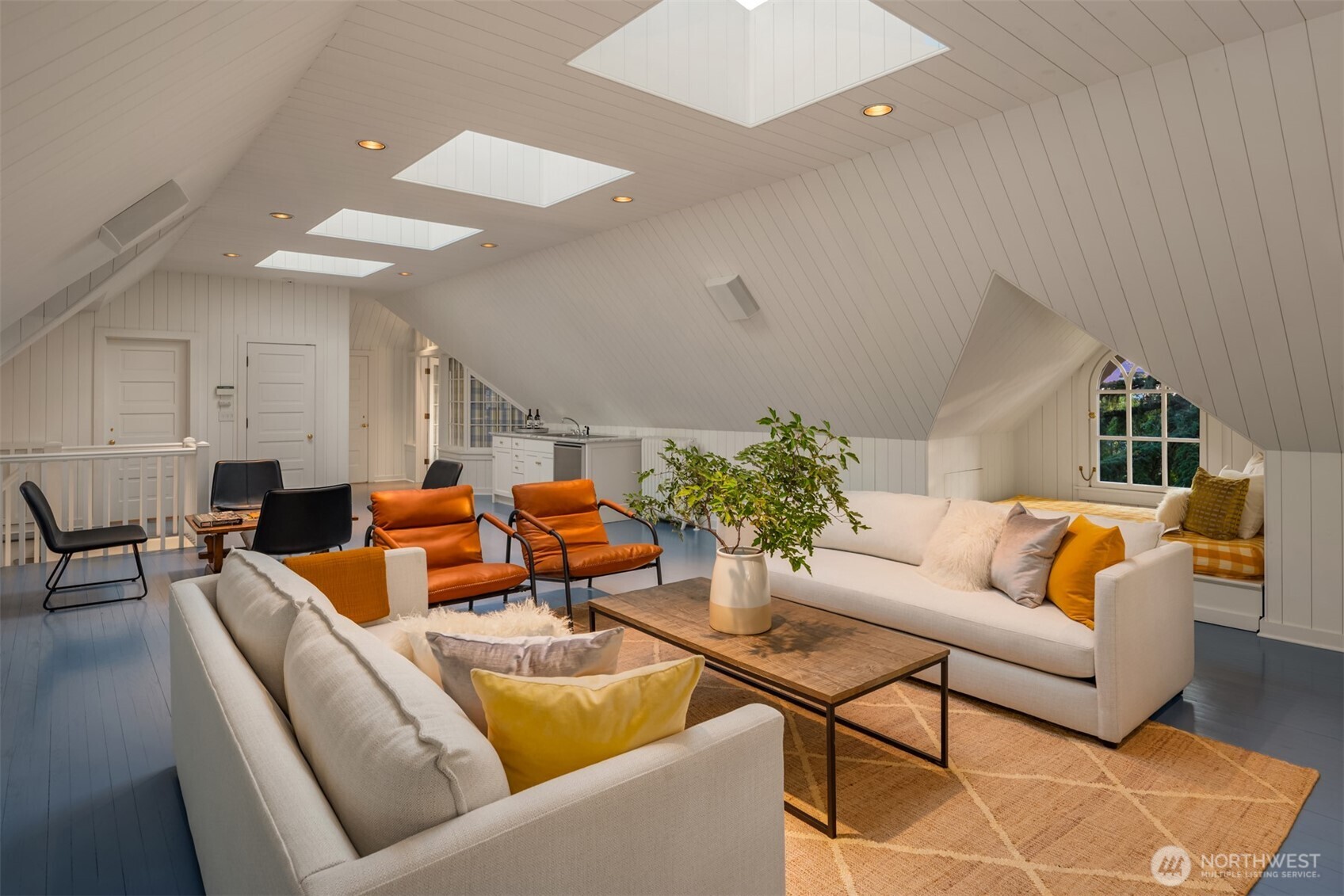 Seattle, Washington, 98102, United States, 5 Bedrooms Bedrooms, ,6 BathroomsBathrooms,Residential,For Sale,1891180