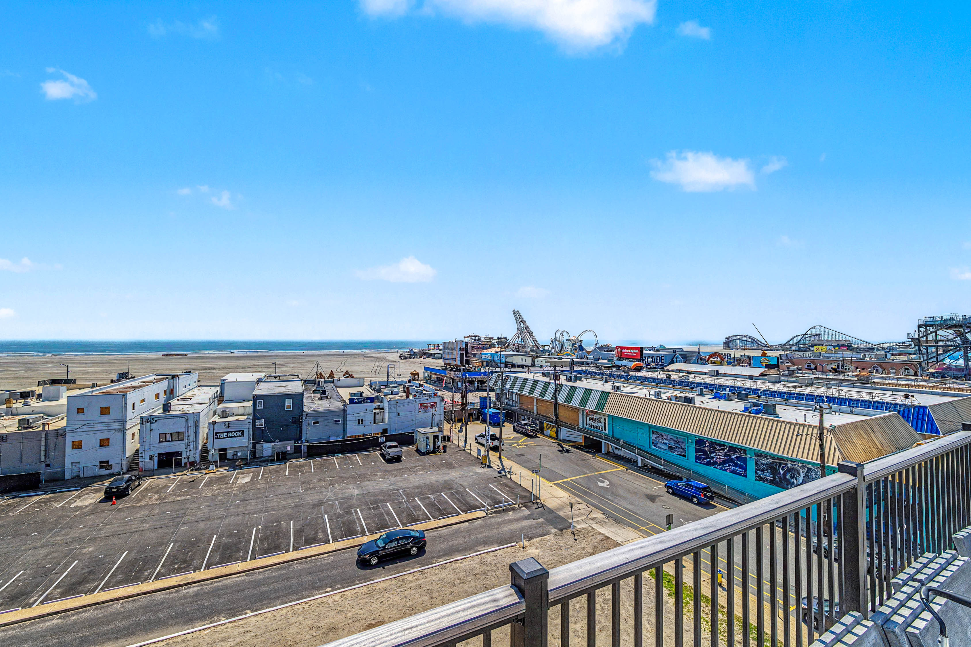  323 E Oak Avenue #102 - 物件實景