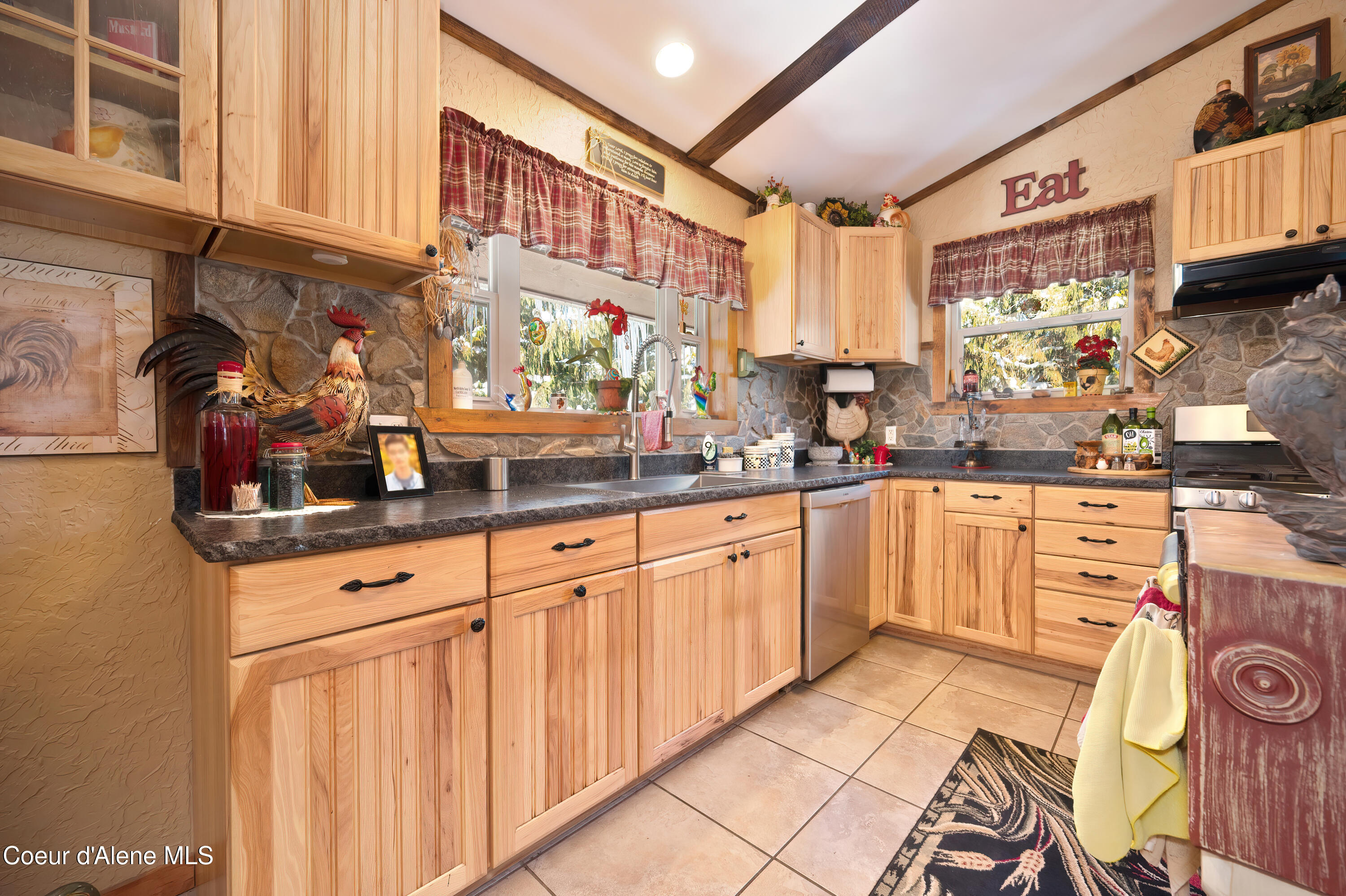 St. Maries, Idaho, 83861, United States, 3 Bedrooms Bedrooms, ,3 BathroomsBathrooms,Residential,For Sale,2011684