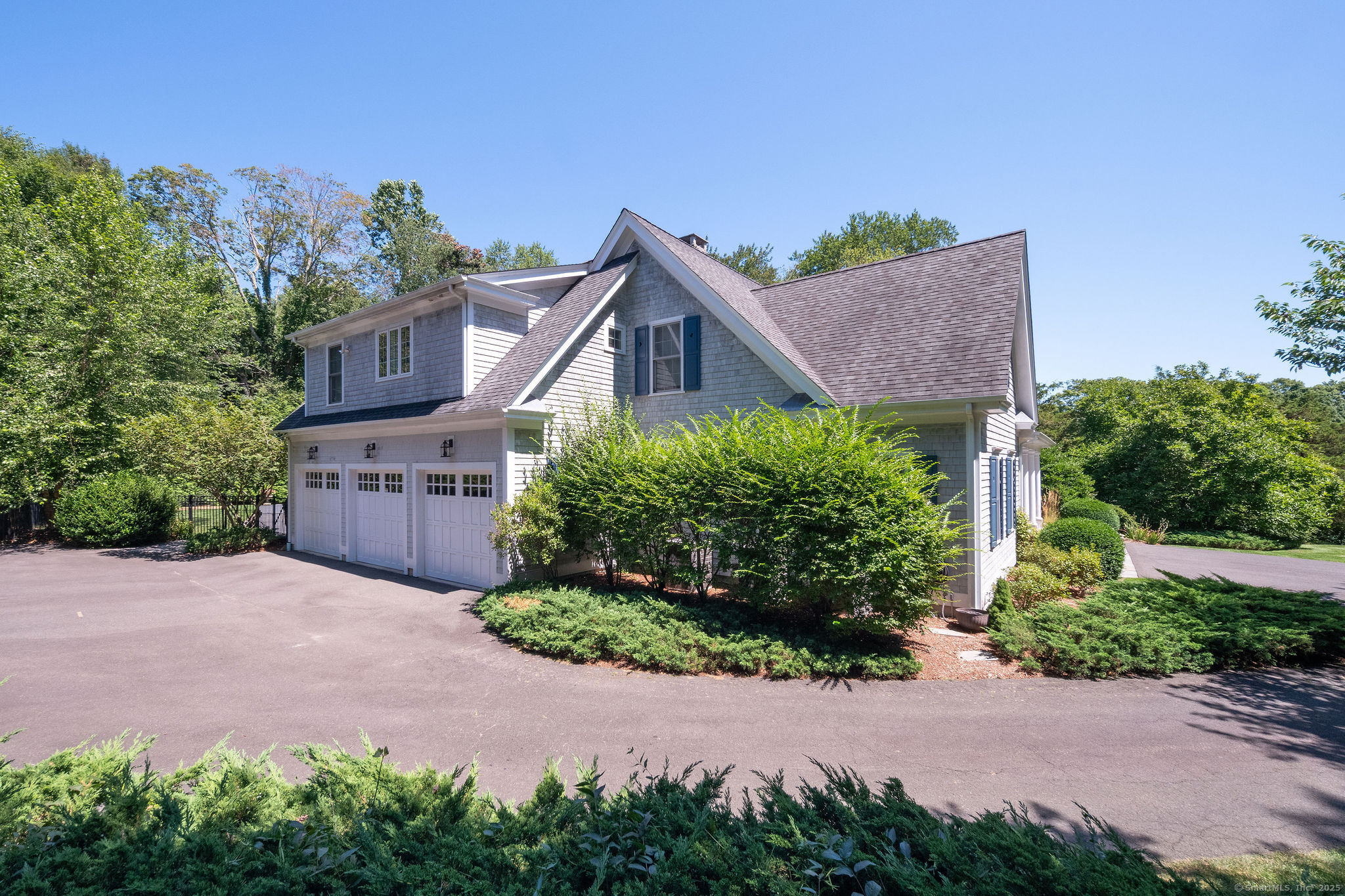 Madison, Connecticut, 06443, United States, 4 Bedrooms Bedrooms, ,4 BathroomsBathrooms,Residential,For Sale,1960564