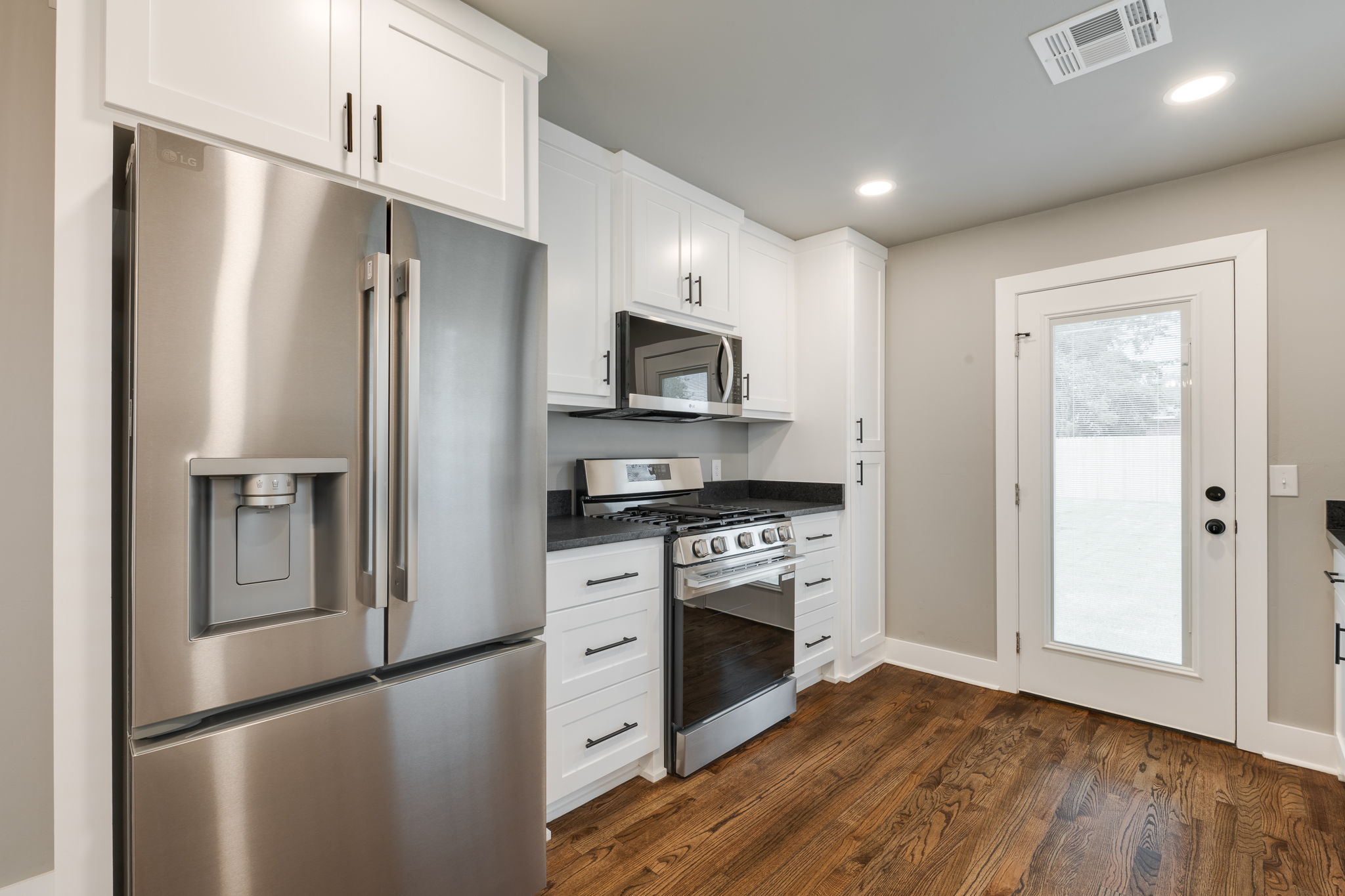  2000 Andover Court, The Village, OK 73120 - 物件實景