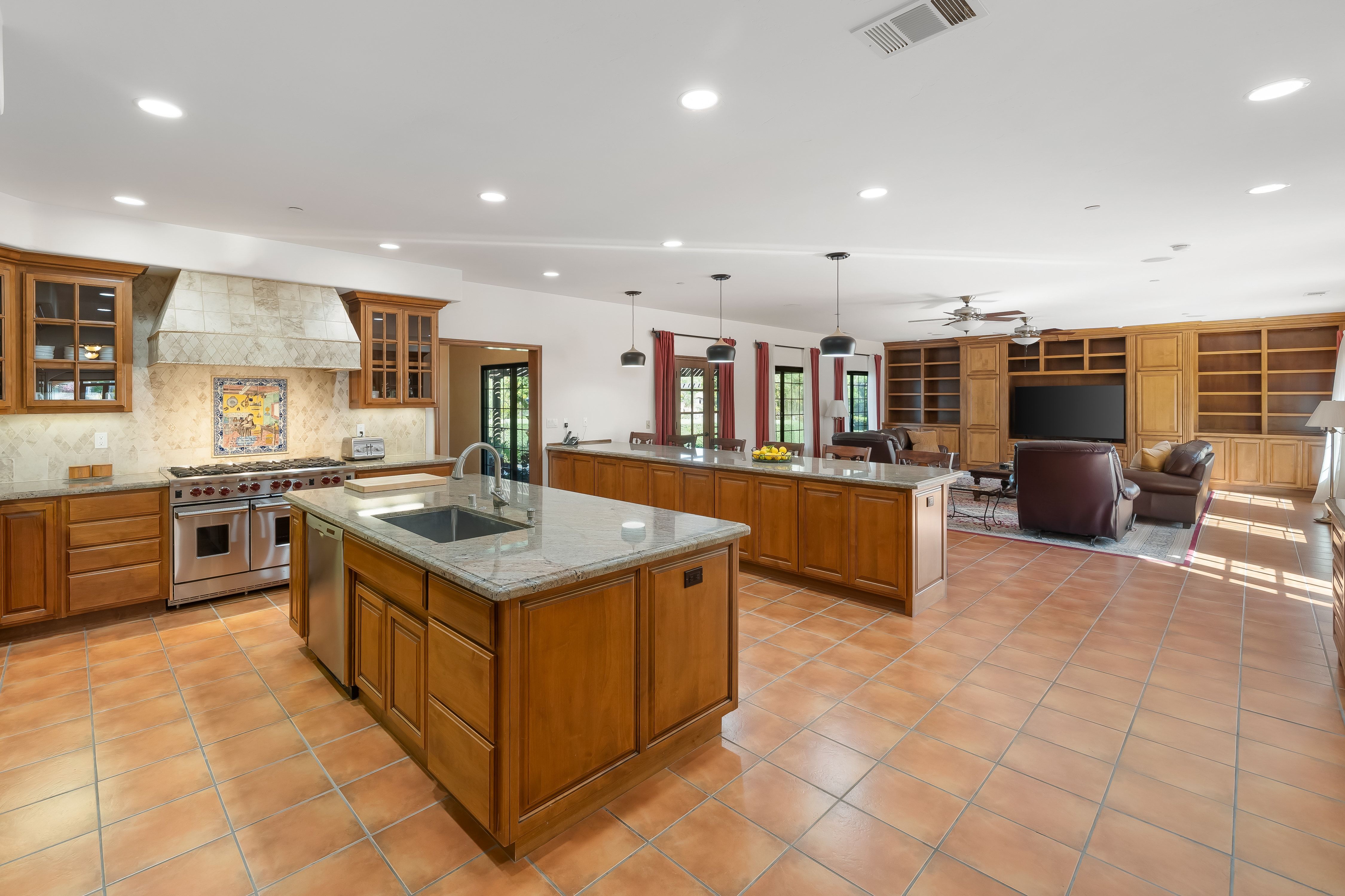  A Timeless Spanish Colonial Estate of Rare Distinction - 物件實景
