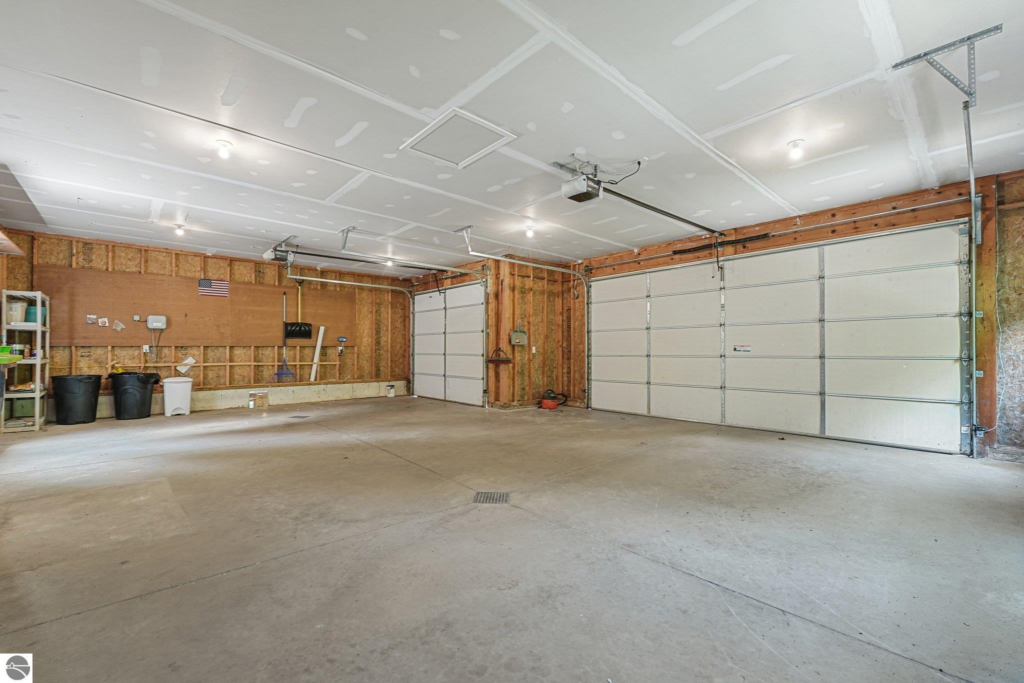 Traverse City, Michigan, 49684, United States, 5 Bedrooms Bedrooms, ,4 BathroomsBathrooms,Residential,For Sale,1835244