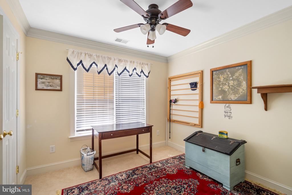 Gore, Virginia, 22637, United States, 4 Bedrooms Bedrooms, ,4 BathroomsBathrooms,Residential,For Sale,1987916