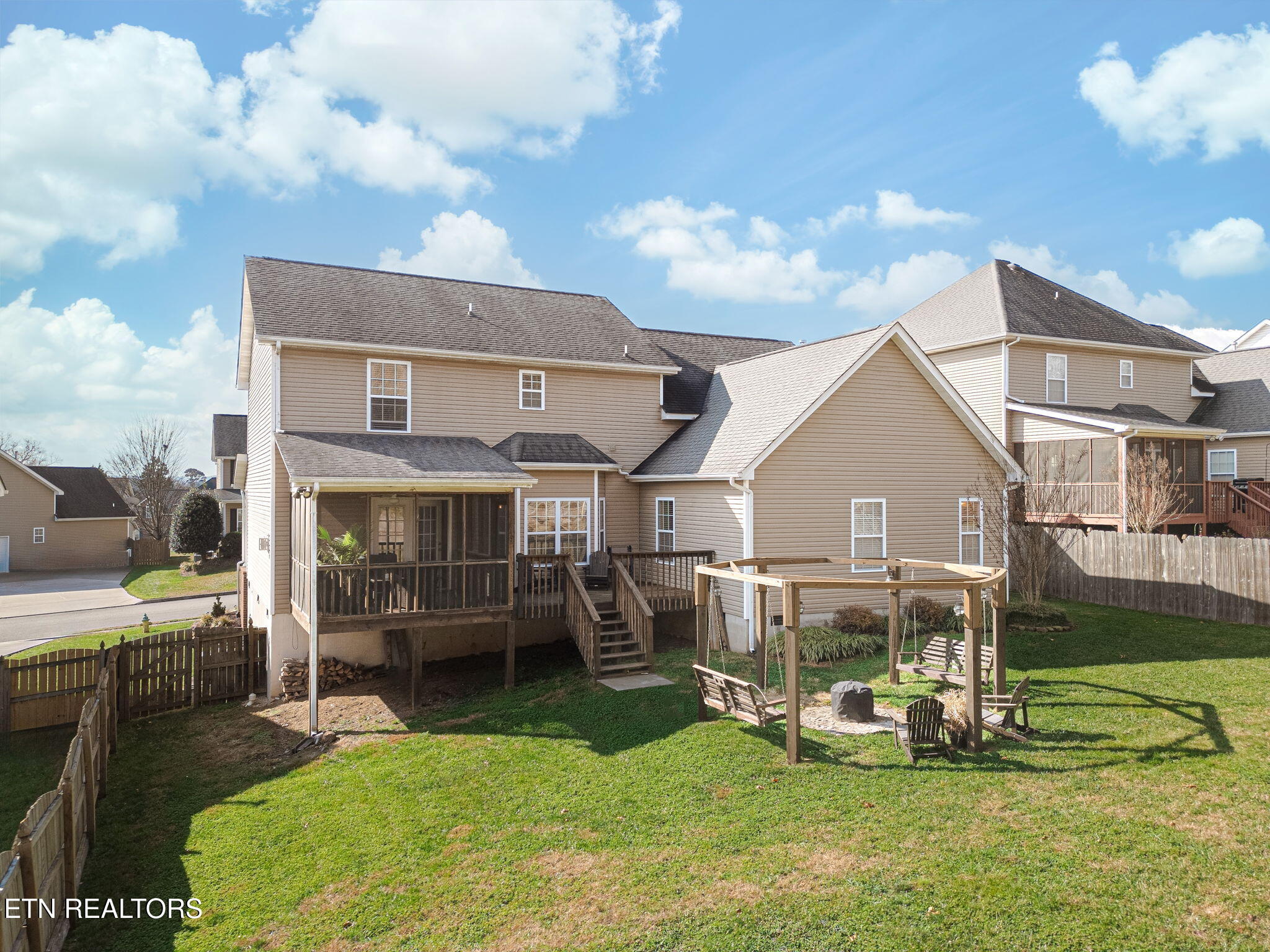 Knoxville, Tennessee, 37938, United States, 4 Bedrooms Bedrooms, ,3 BathroomsBathrooms,Residential,For Sale,1996658