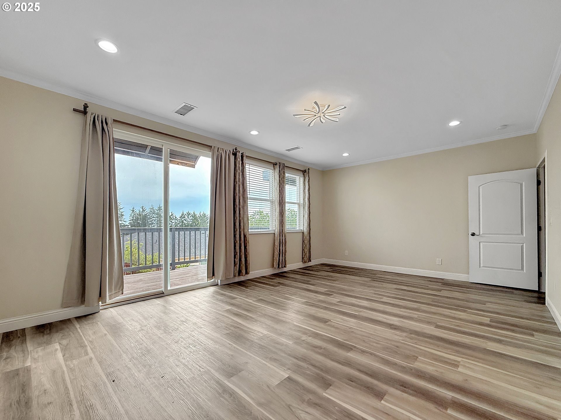 Brookings, Oregon, 97415, United States, 3 Bedrooms Bedrooms, ,3 BathroomsBathrooms,Residential,For Sale,1974762