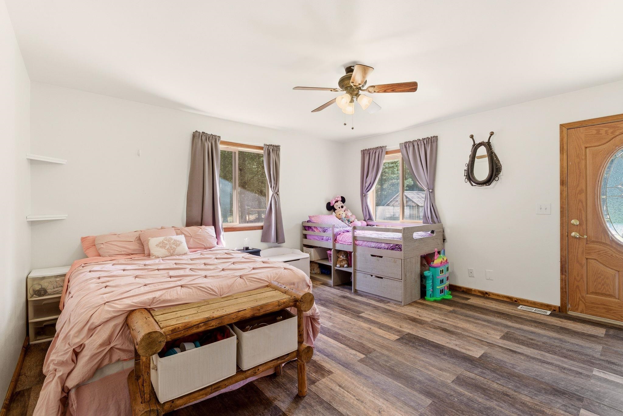 Deer Park, Washington, 99006, United States, 3 Bedrooms Bedrooms, ,3 BathroomsBathrooms,Residential,For Sale,2036867