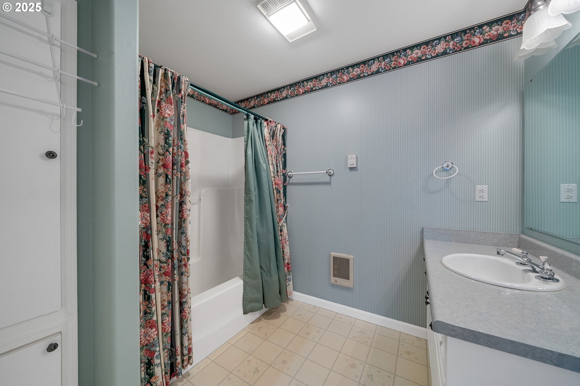 Nehalem, Oregon, 97131, United States, 3 Bedrooms Bedrooms, ,3 BathroomsBathrooms,Residential,For Sale,1926974