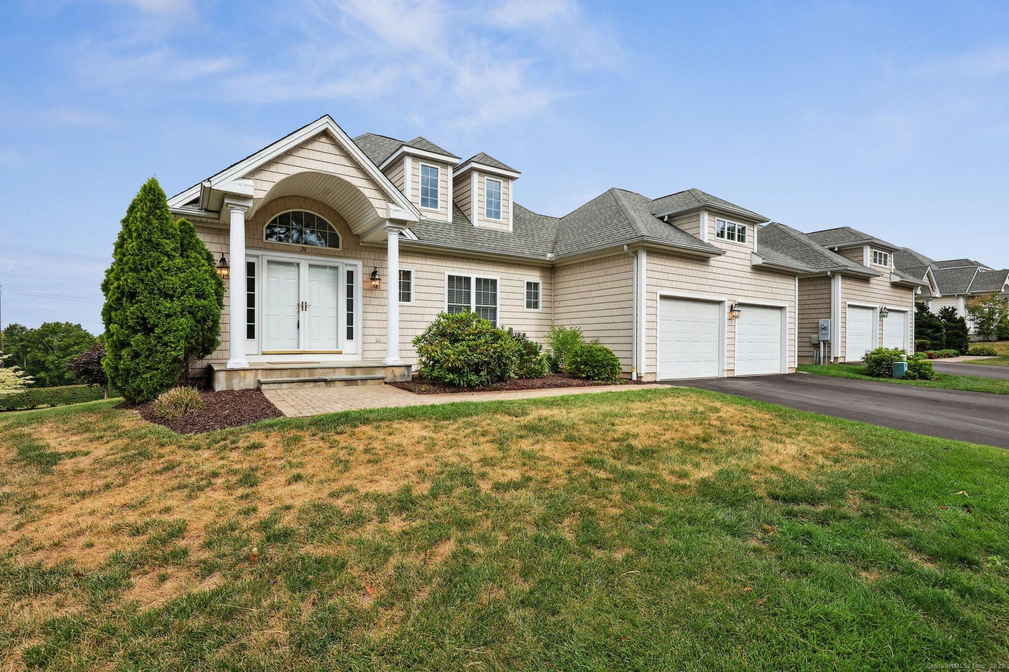 Wallingford, Connecticut, 06492, United States, 2 Bedrooms Bedrooms, ,4 BathroomsBathrooms,Residential,For Sale,1983794