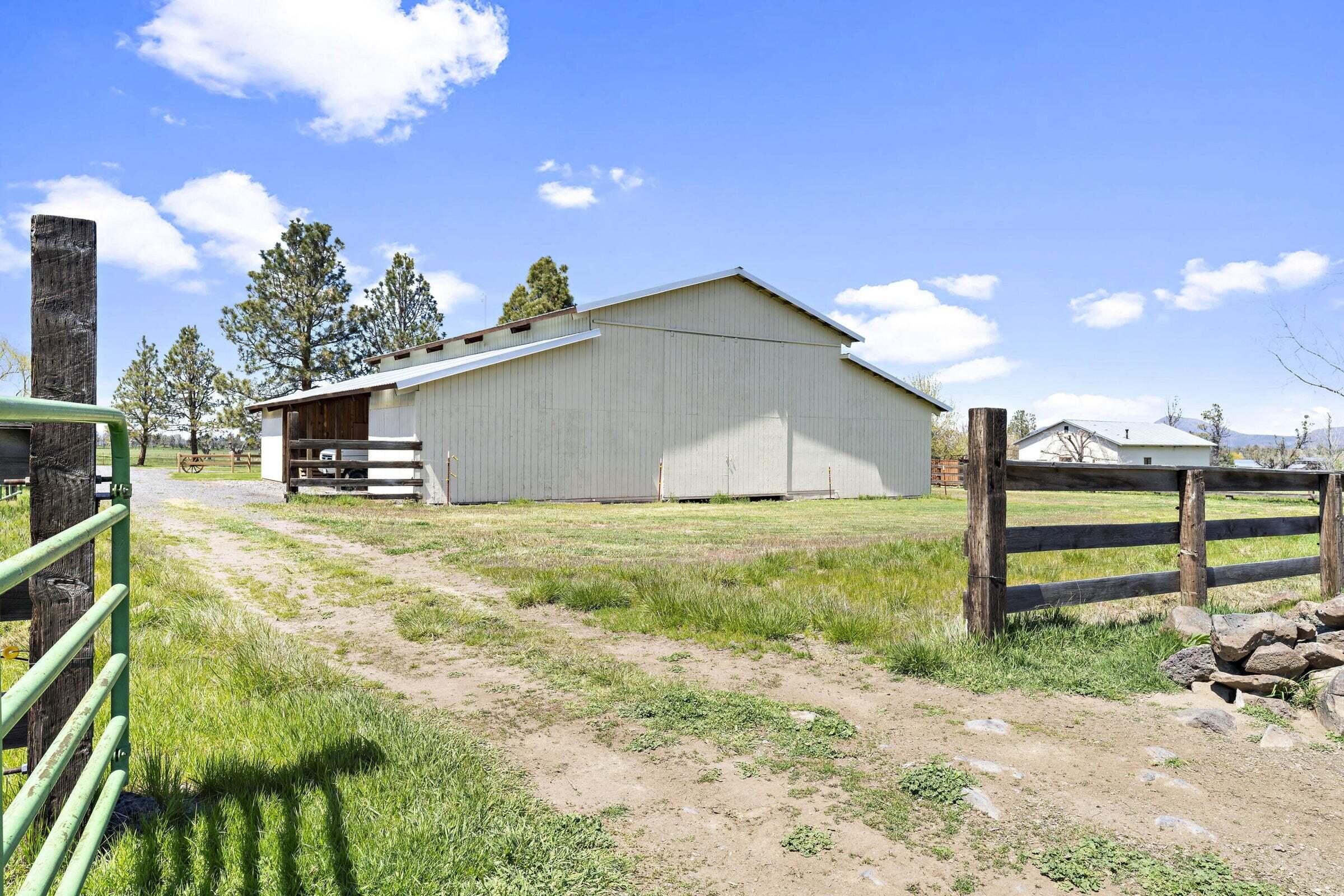 Powell Butte, Oregon, 97753, United States, 3 Bedrooms Bedrooms, ,1 BathroomBathrooms,Residential,For Sale,1770656