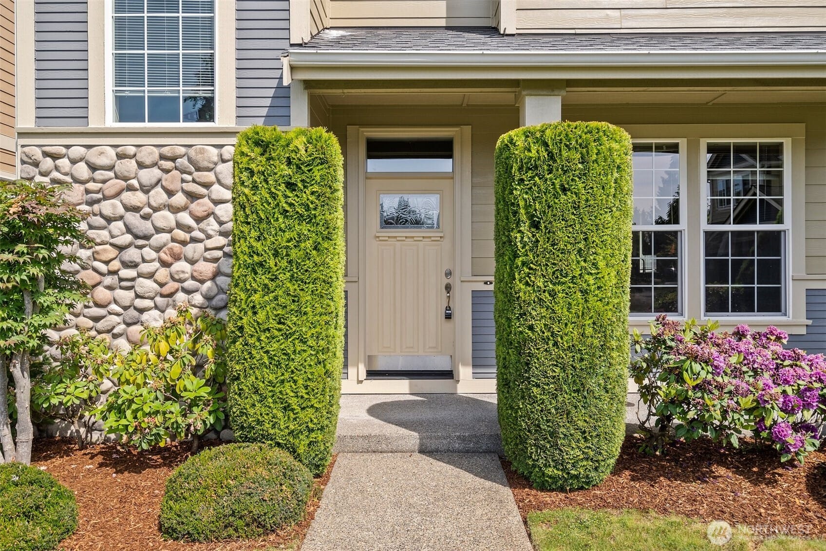 Puyallup, Washington, 98374, United States, 3 Bedrooms Bedrooms, ,3 BathroomsBathrooms,Residential,For Sale,1849998