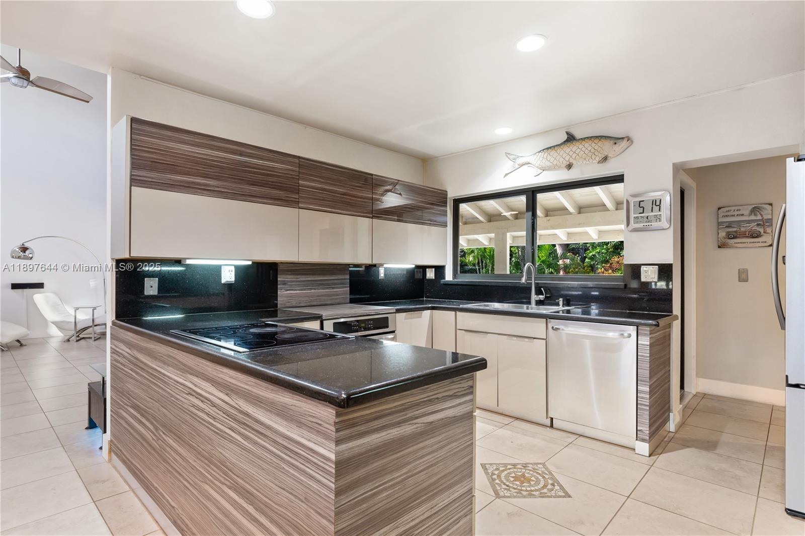 Palmetto Bay, Florida, 33157, United States, 4 Bedrooms Bedrooms, ,4 BathroomsBathrooms,Residential,For Sale,1966916