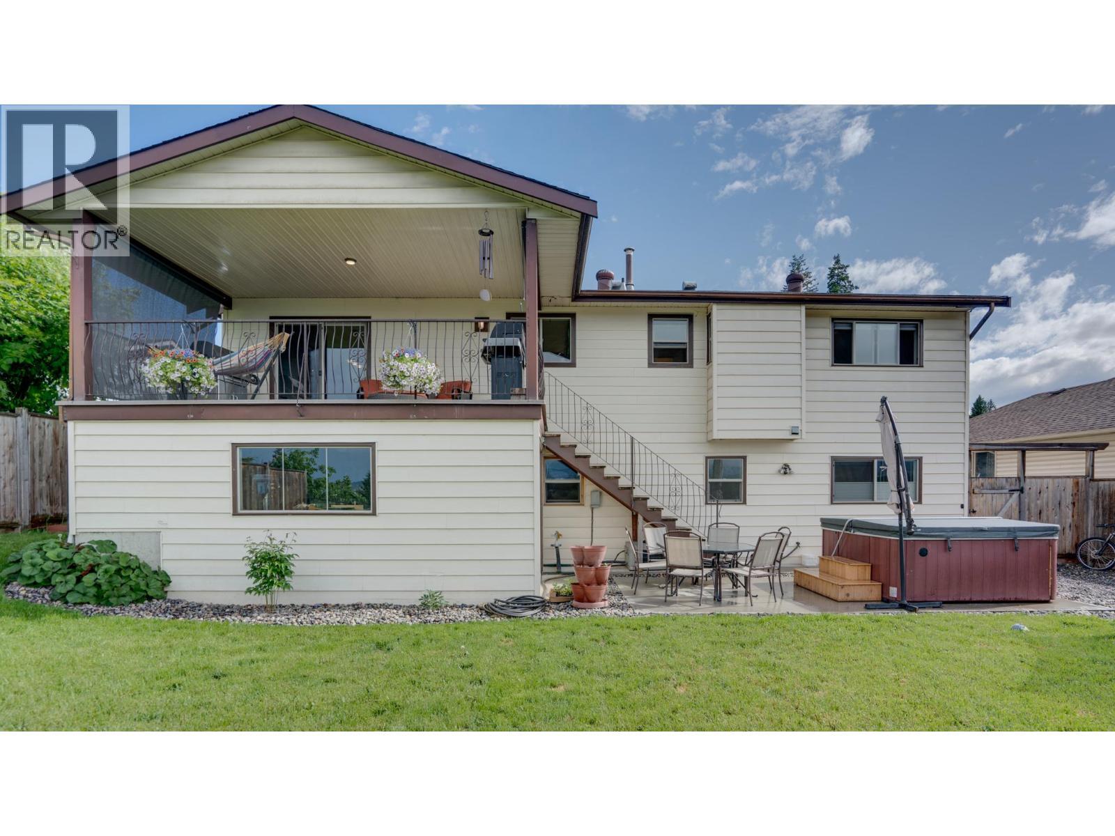ARMSTRONG, British Columbia, V4Y 0B3, CA, 4 Bedrooms Bedrooms, ,2 BathroomsBathrooms,Residential,For Sale,1950406